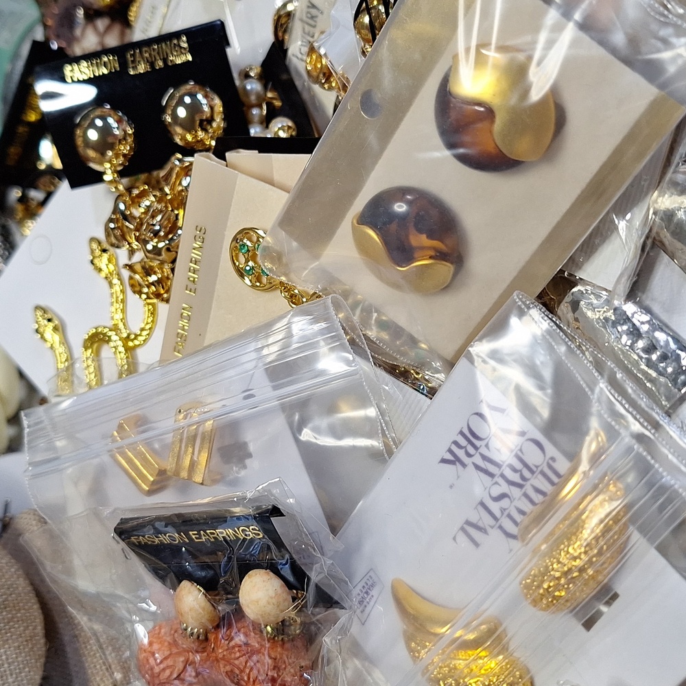 Earrings ( Set )